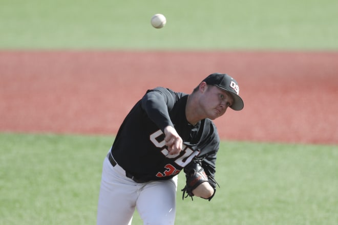 Oregon State Clinches Series With 10-4 Win Over Arizona