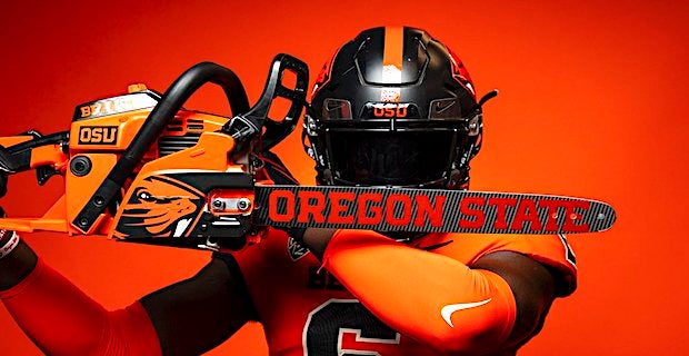 Oregon State makes a jump with San Diego Edge Damarrion White