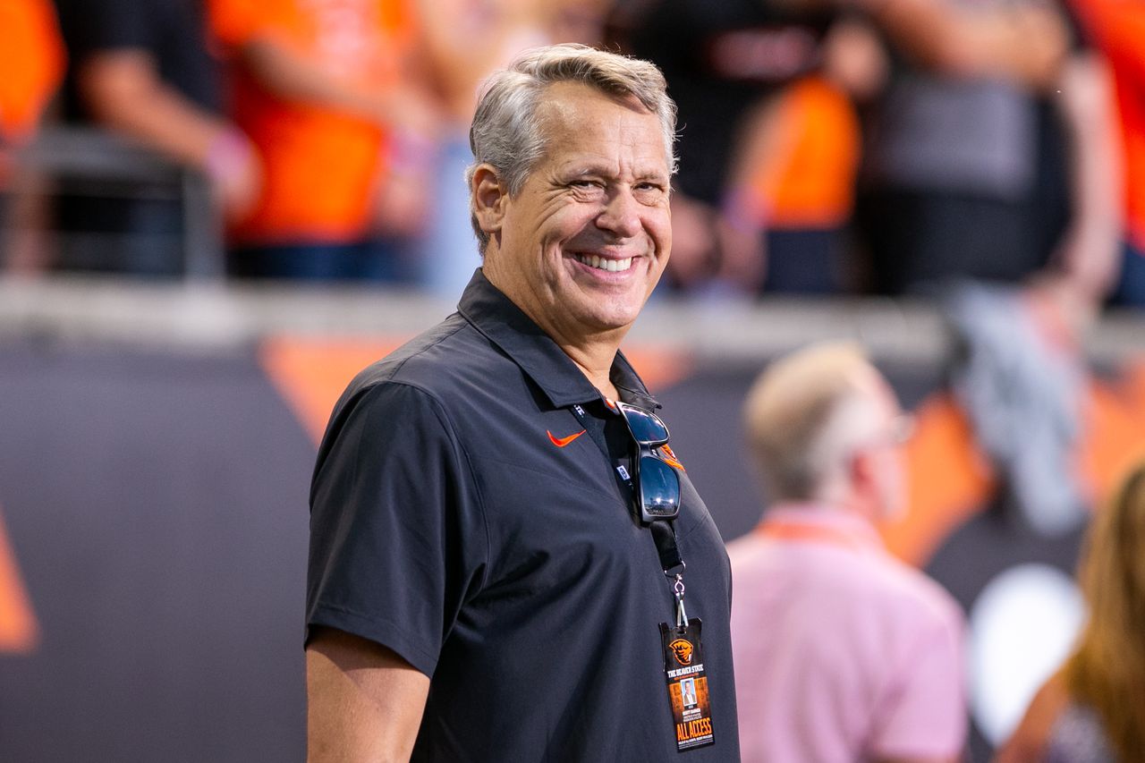 Oregon State AD Scott Barnes supports uneven split of College Football Playoff revenue