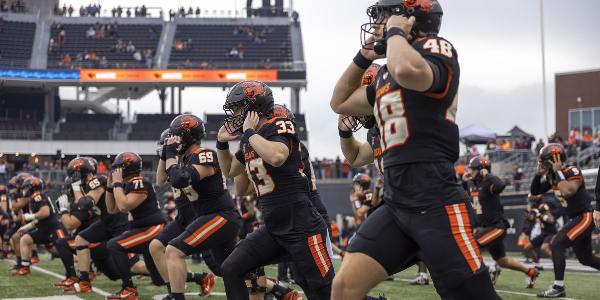 Oregon State football expert previews the Arizona game, makes a score prediction