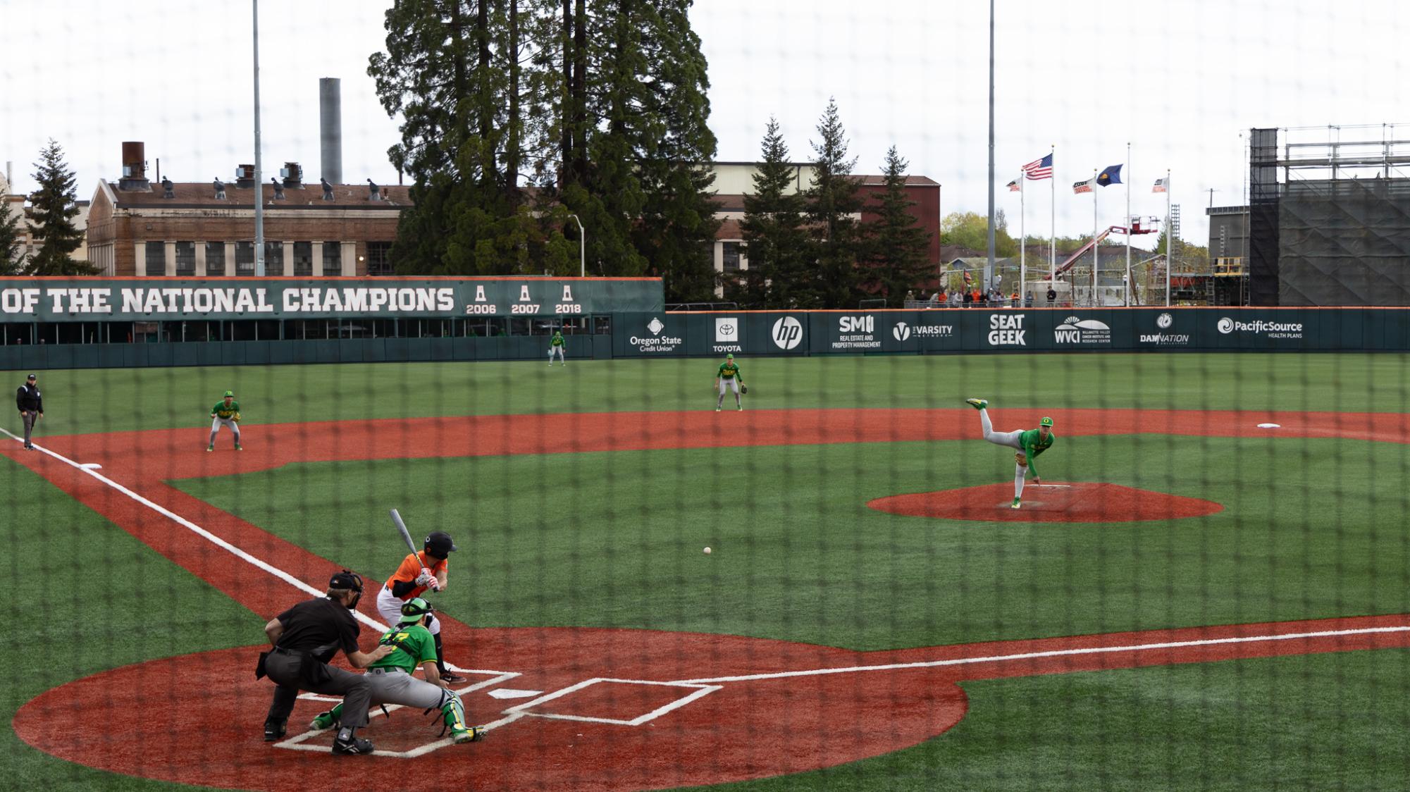 Ducks take game off Beavers