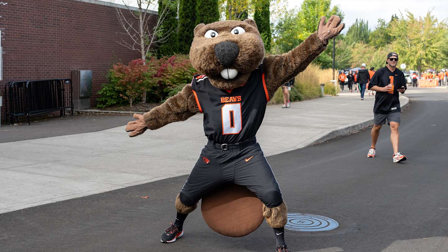 Oregon State Men’s Soccer Weekly Recap: Beavers Defeat Santa Clara 2-0 For First WCC Win