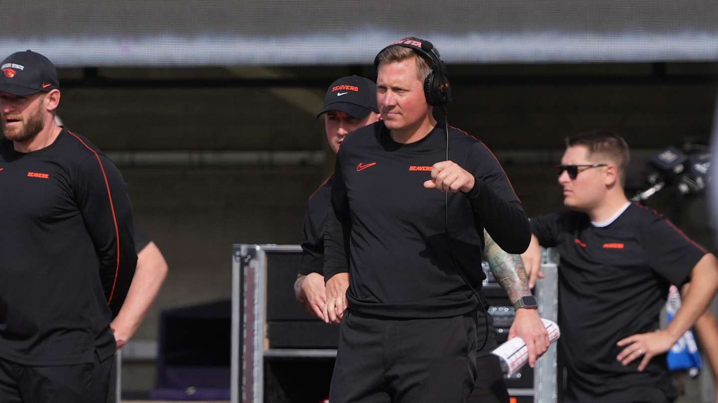 Oregon State Football: Trent Bray Talks Quarterback Change in Cal Loss