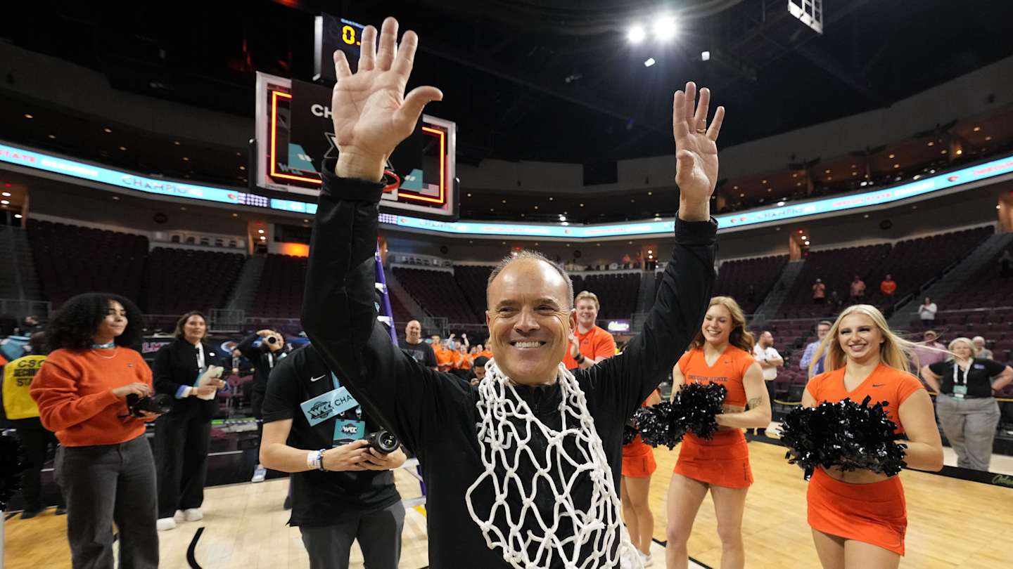 Scott Rueck Talks Oregon State Women’s Basketball Ahead of 2025 Season