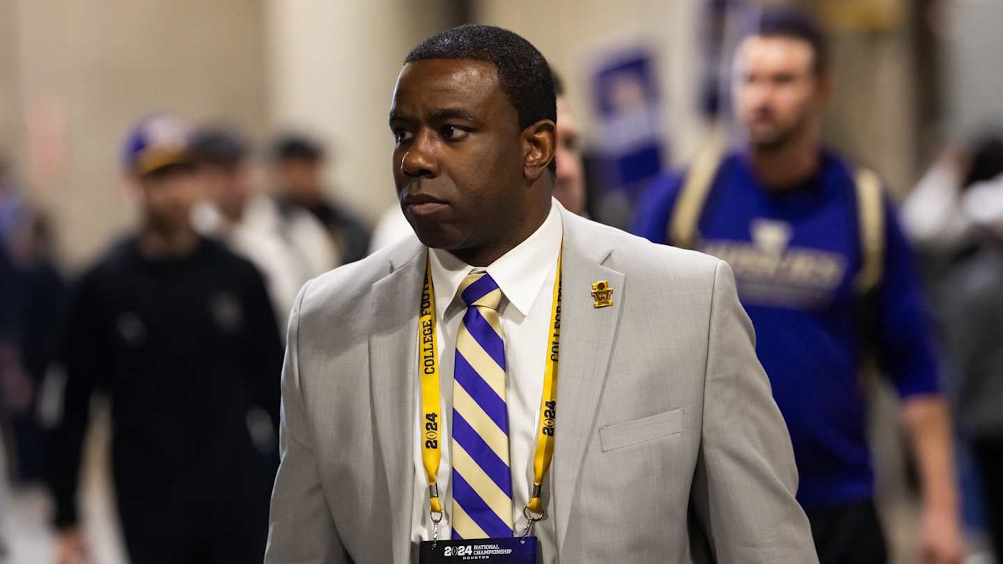 REPORT: Oregon State Coaching Search ‘Targeting’ JaMarcus Shephard