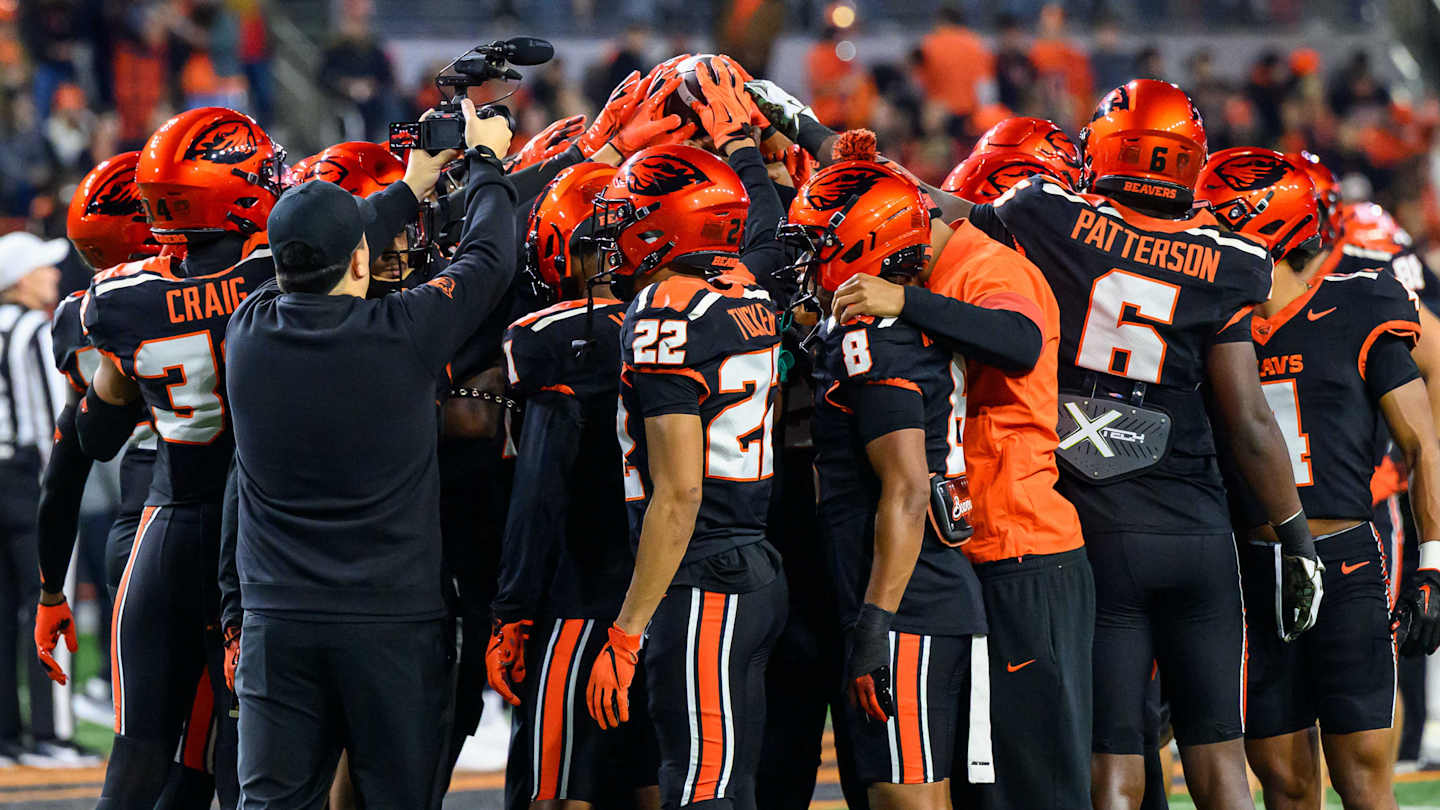 SEC coach bolts for new college football program weeks before CFP Playoff: Report