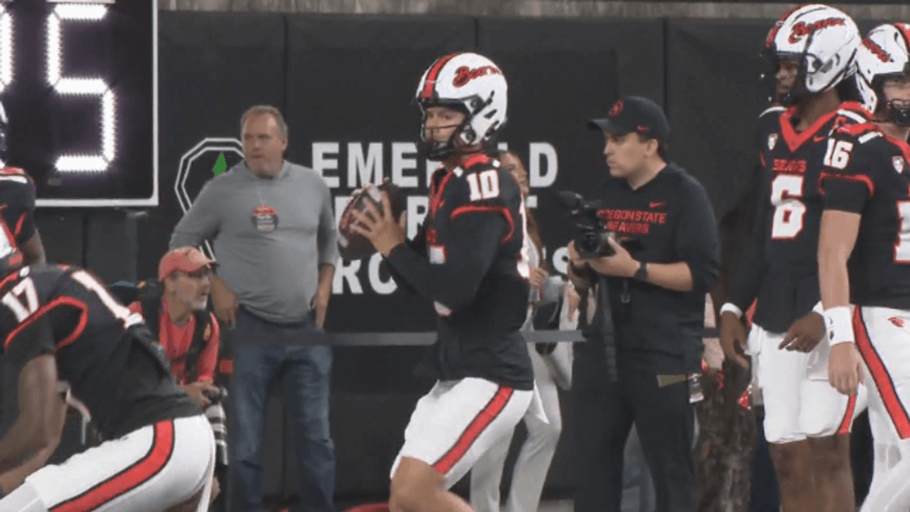Oregon State freshman quarterback shines in fourth quarter against Tulsa
