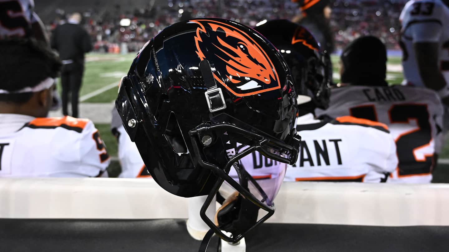 Lee Marks Rumored to be Oregon State’s Next RB Coach