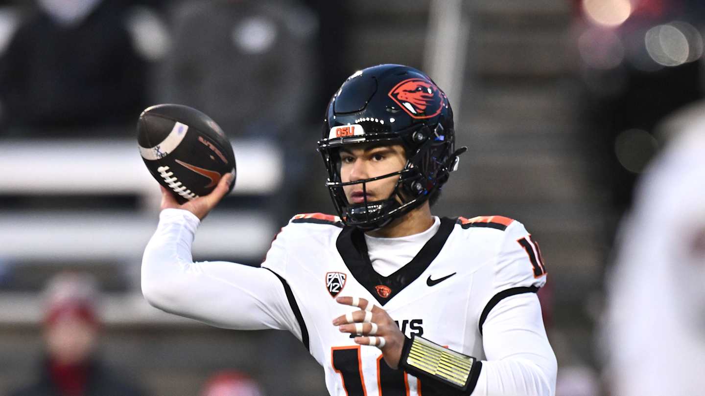 Oregon State Quarterback Tristan Ti’a Enters Transfer Portal