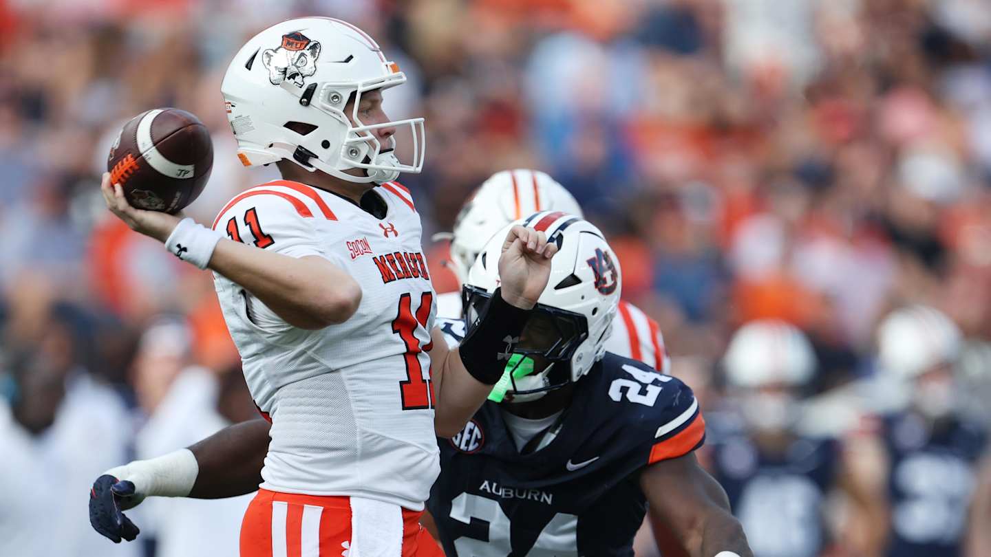 Oregon State Adds Award-Winning Quarterback Transfer Braden Atkinson