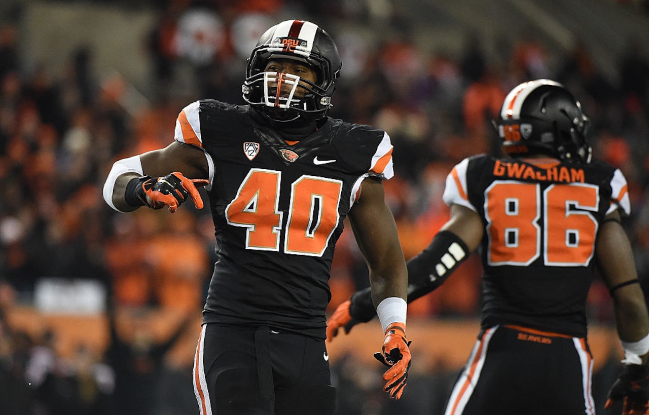 Prominent staffer under Jonathan Smith returning to Oregon State football