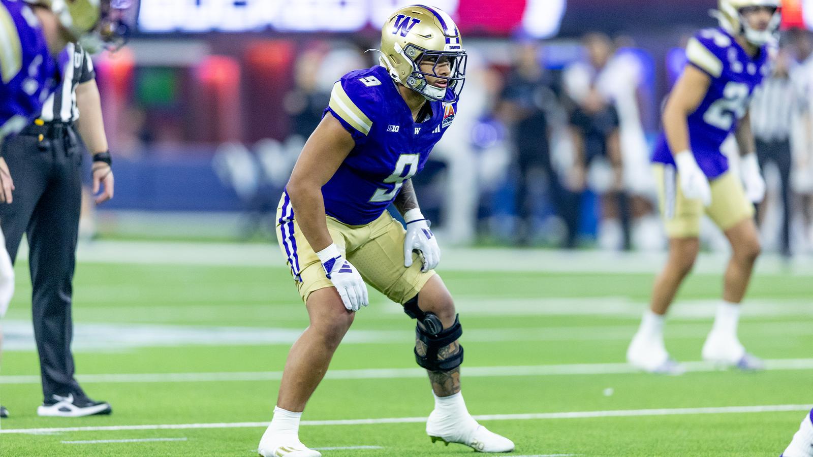 Manu Selected To Polynesian College Football Player Of The Year Watch List